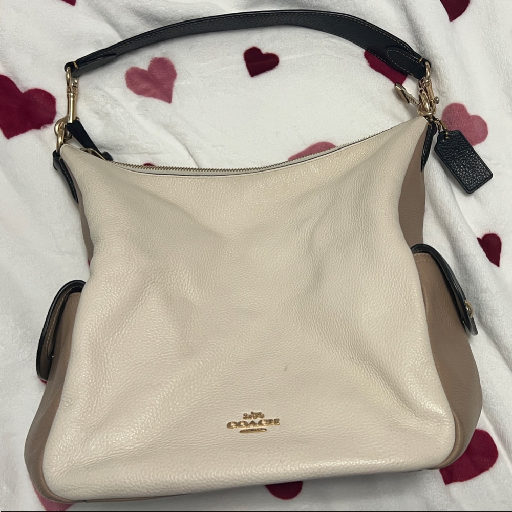 Coach Beige and Black Leather Shoulder Bag